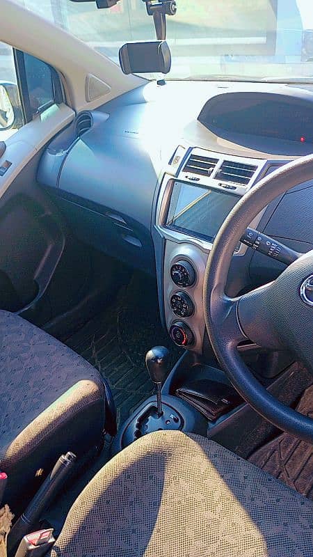 Toyota Vitz 2008 9
