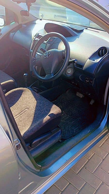 Toyota Vitz 2008 11