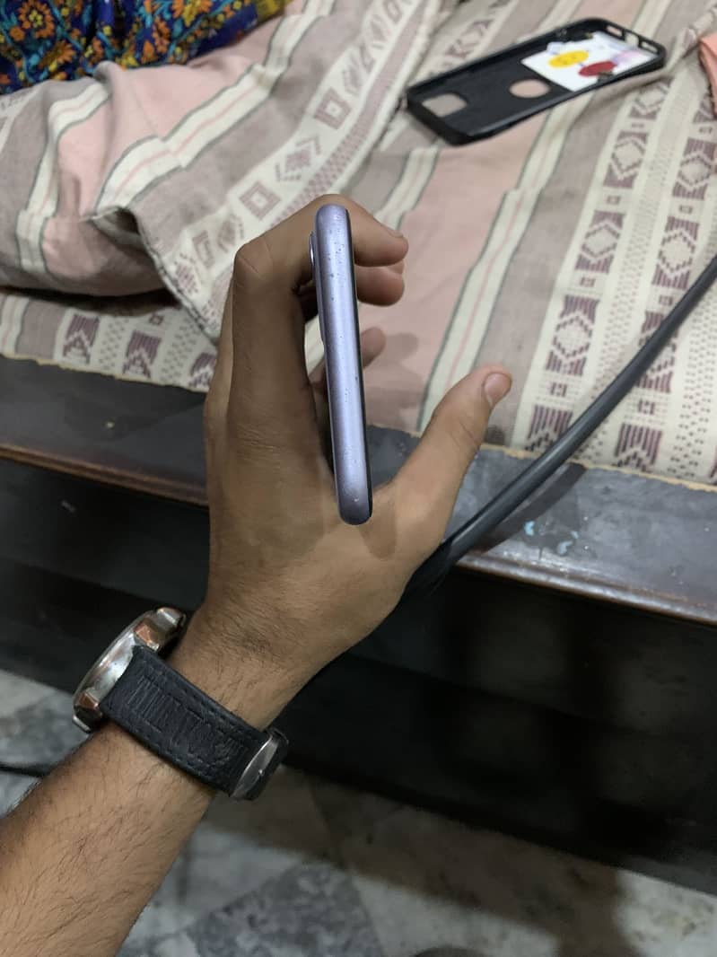 iPhone 11 non pta jv 5