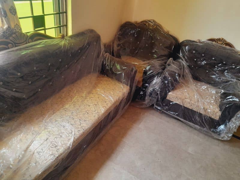 5 Seaters Brand new Sofa for sale in Multan 4