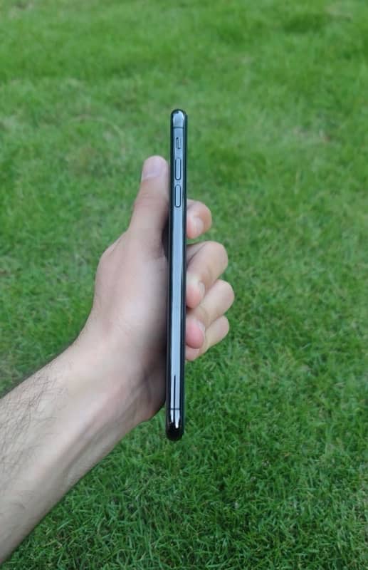 IPHONE XSMAX 512 PTA AVAILABLE 3