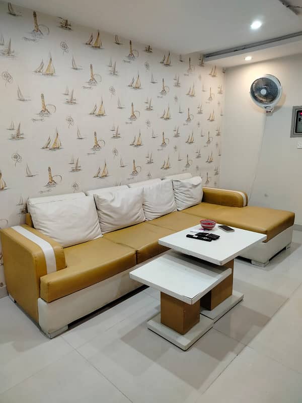 One Bedroom Vip apartment available on daily basis in bahria town LHR 12