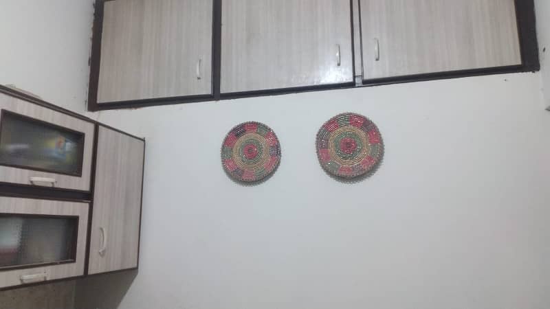 2 BAD DD APARTMENT FOR SALE CORNER LEASED 15