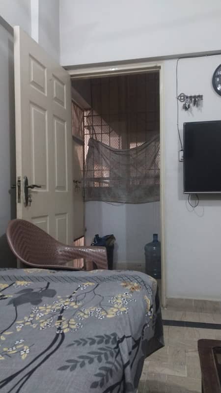 2 BAD DD APARTMENT FOR SALE CORNER LEASED 16