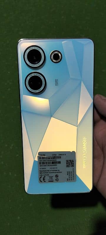 Tecno camon 20 _16/256 gb 3