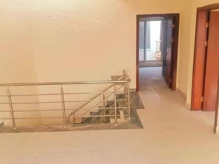 Iqbal Villas 152sq yd Close to Entrance of BTK 3Bed One Unit Villas FOR SALE 9