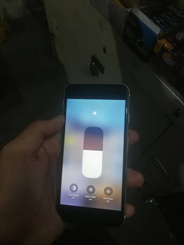iphone SE 2020 10/10 water pack non pta 6