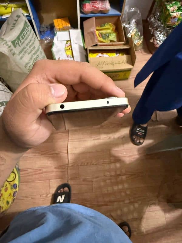 sell 13 Redmi with box 5