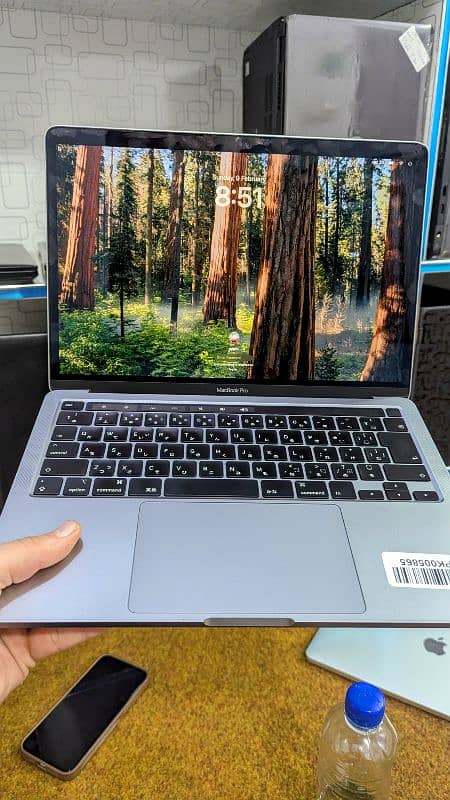 MacBook pro modal 2020 3