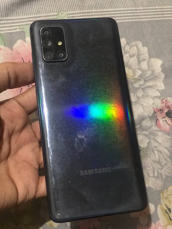 Samsung Galaxy A71 1