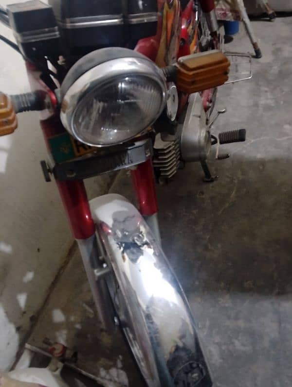 Yamaha motorcycle for sale model 2008 4