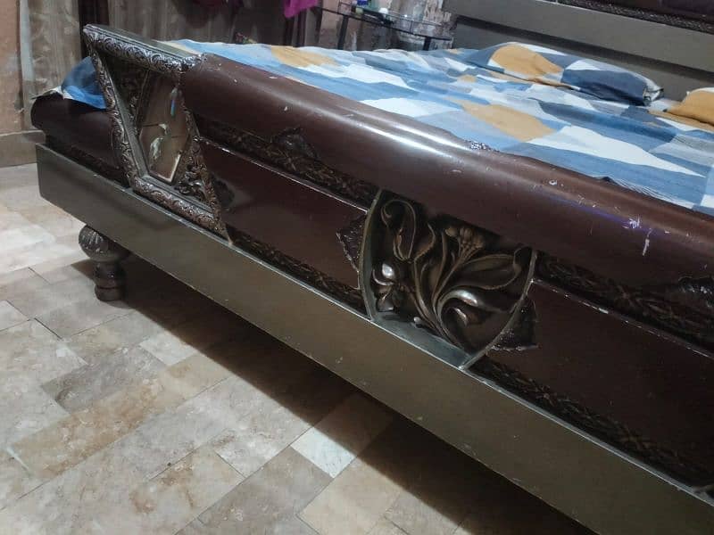 bad alamri without  matress 4