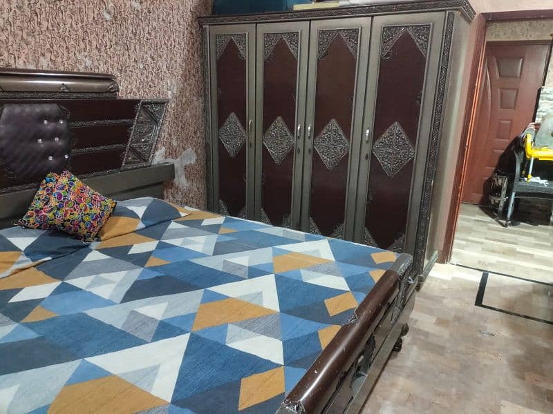 bad alamri without  matress 7