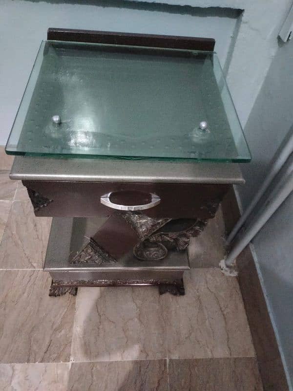 bad alamri without  matress 9