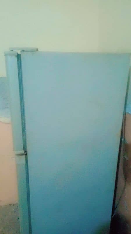 Dawnlance Medium Size Refrigerator/Fredge 2