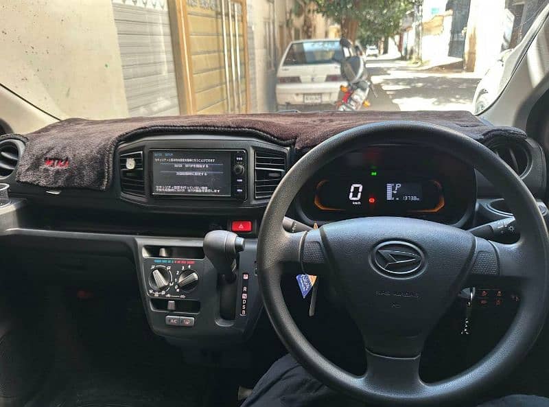 Daihatsu Mira 2021 5