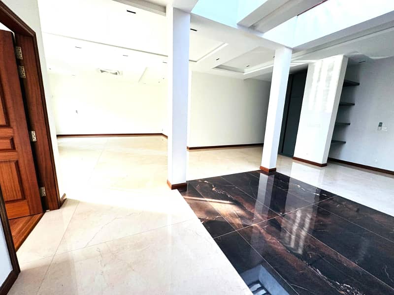 Premium Fittings Branch New House in F-7 Islamabad For Sale 17