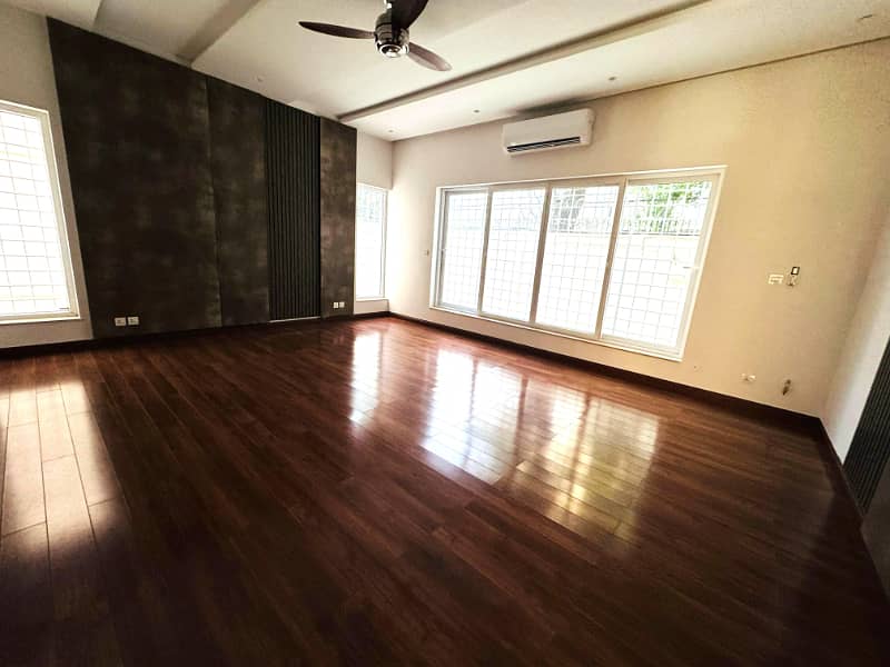 Premium Fittings Branch New House in F-7 Islamabad For Sale 29