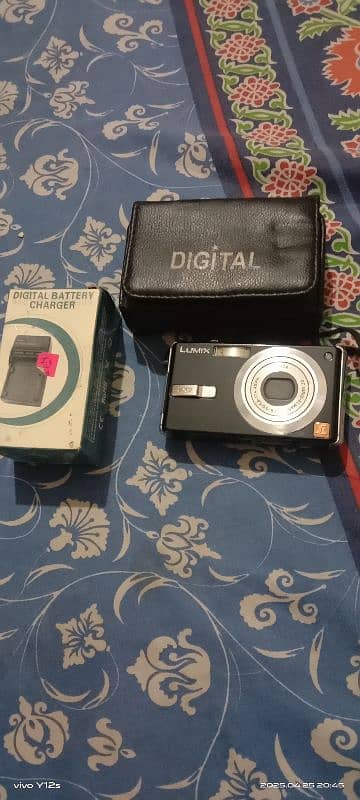 Digital Camera 4