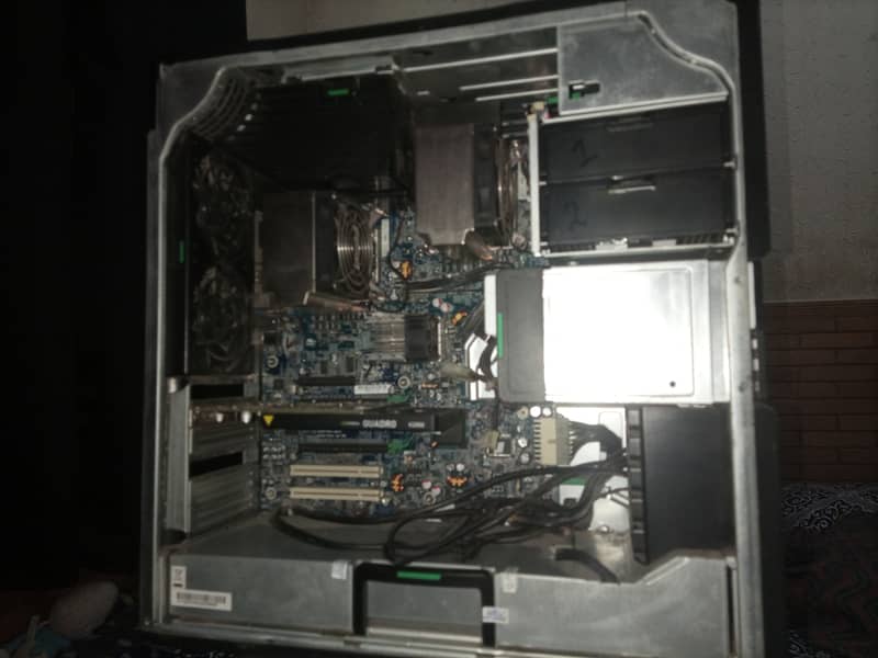 HP Z600 12 Cores | Plays GTA V & More | Just Rs. 50,000! 9