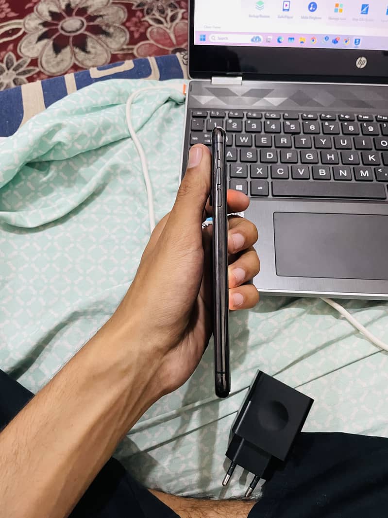 Iphone Xsmax pta approved 0