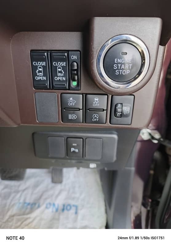 Toyota Roomy 2023 8
