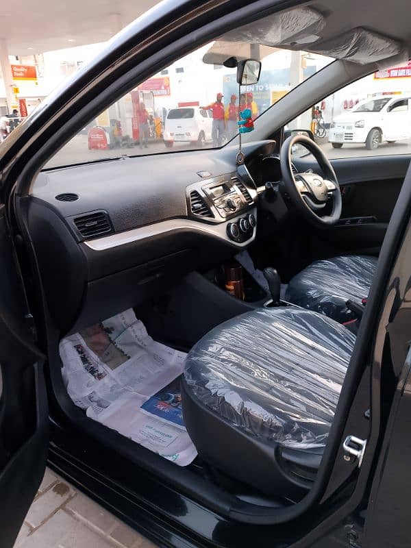 KIA Picanto 1.0 cc Automatic 2022  Cont : 0335-9472609 8