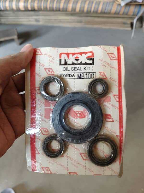 MB 100 Engine Seal Kit Nok 2