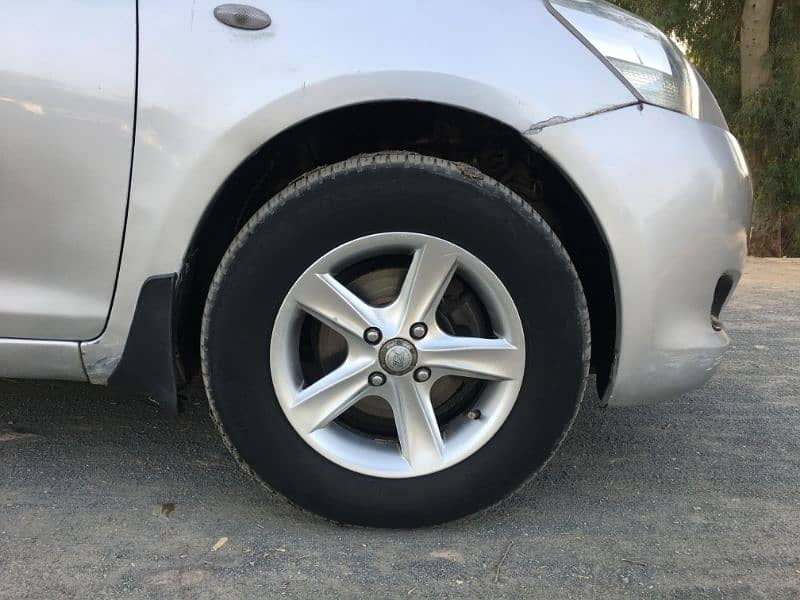 Toyota Belta 2005/2009 5