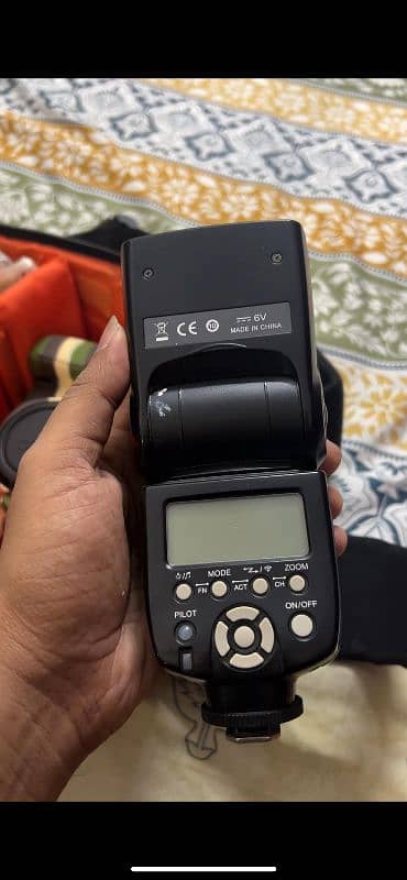 6D Canon DSLR 5