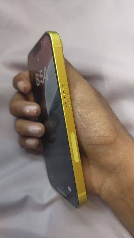 iPhone 14 2
