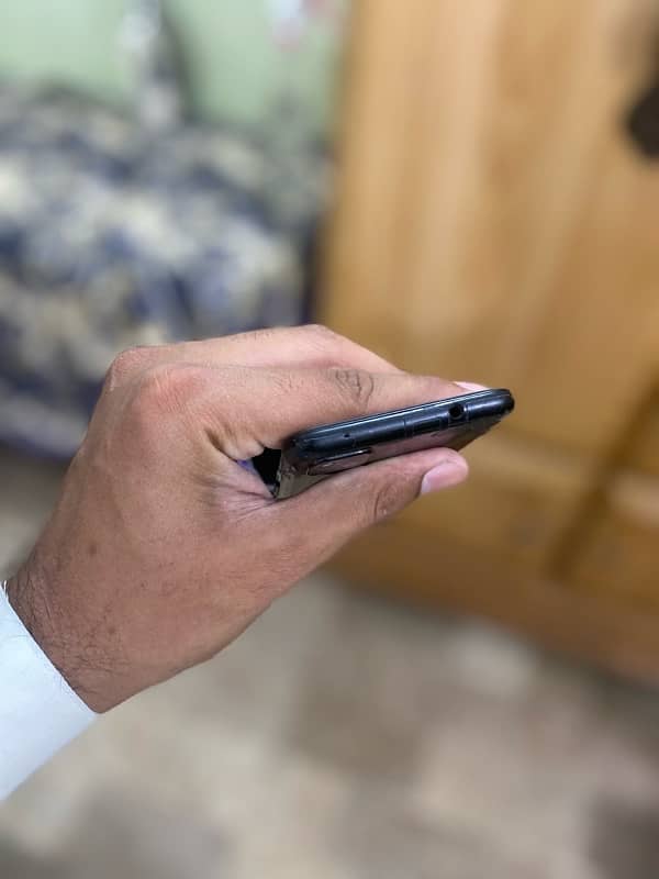 pixel 4a pta approved 6/128 all ok clear display 3