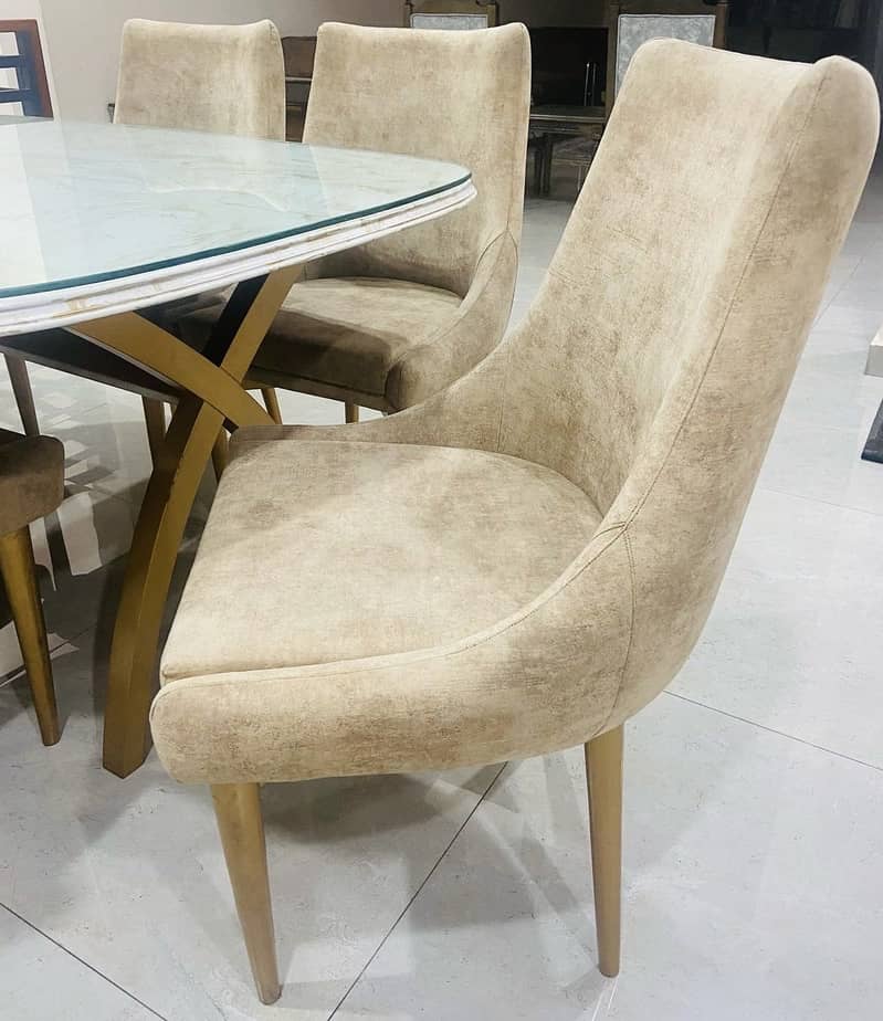 Dining table from renown brand of Peshawar. Next home. 3