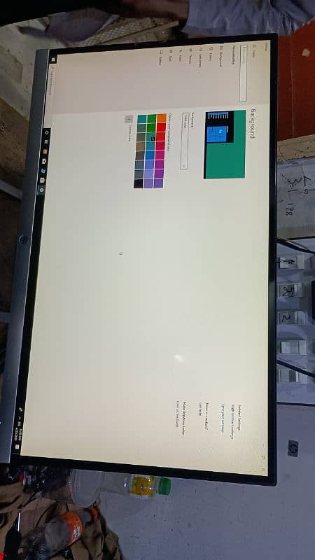 HP 27 inches IPS Borderless LED Monitor 3