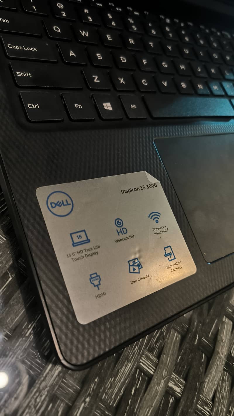 Dell i3 8th Generation 8gb DDR4 256gb SSD IPS Touch Display 3