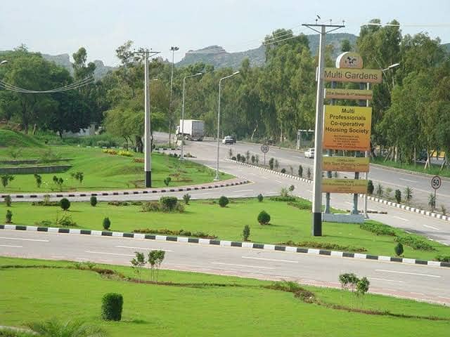 Multi gardens B17 C1 BLOCK 11.55 MARLA commercial plot is available for sale on very reasonable price 9
