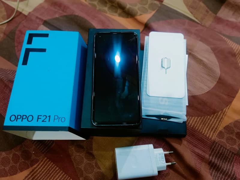 Oppo f21 pro complete smana hai plz read add 1
