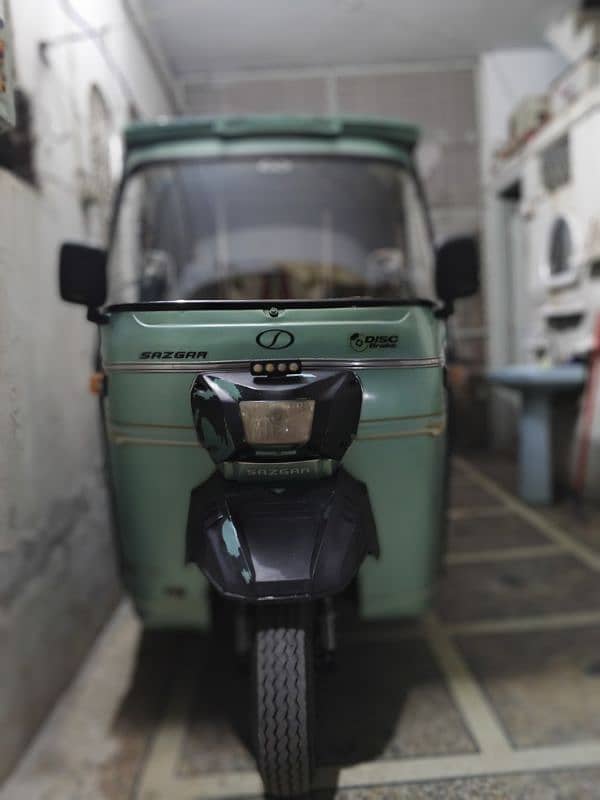 SAZGAR rickshaw 2017 model and converted 2025 model all okay body wise 0