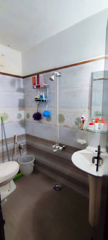3 Bed DD Flat for Sale in Sunny View Apartments GULISTAN E JAUHAR BLOCK 14 3