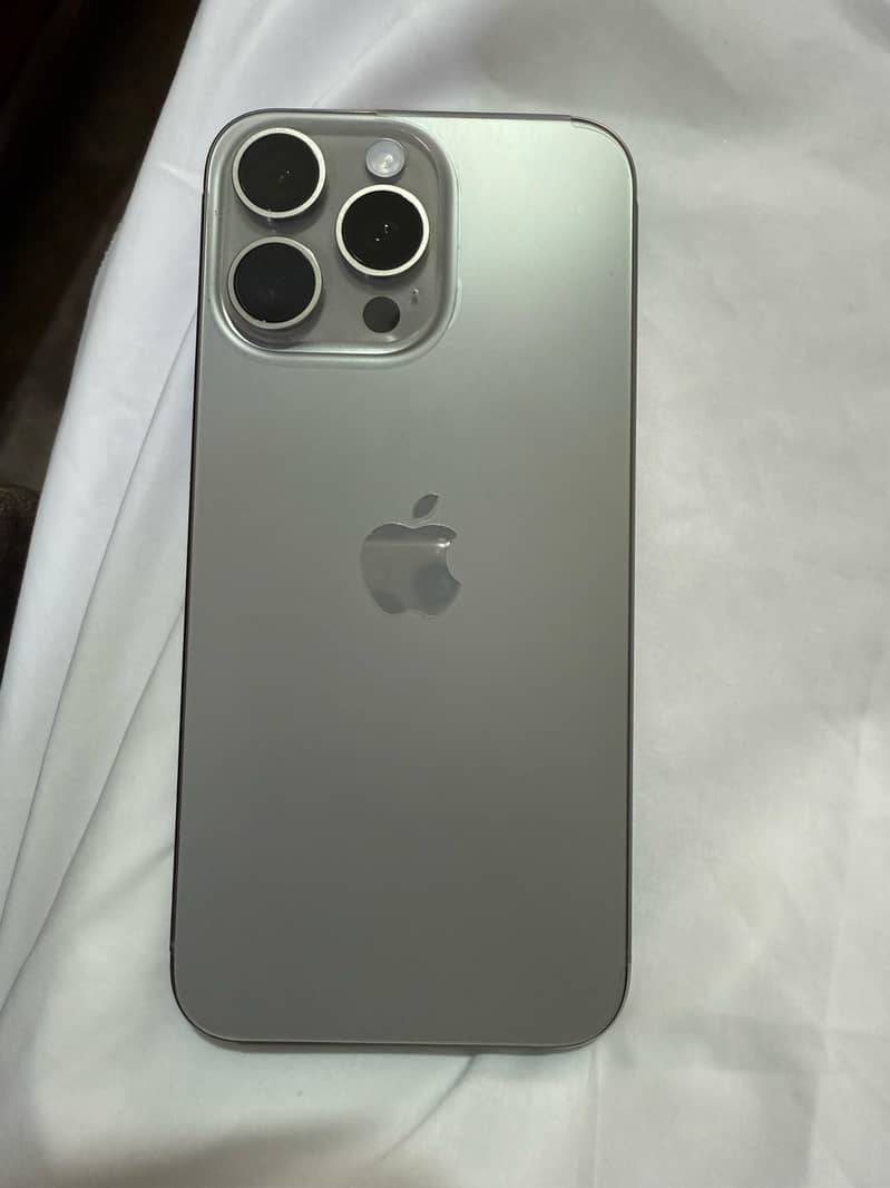 Iphone 15 pro max non-pta 256gb 4