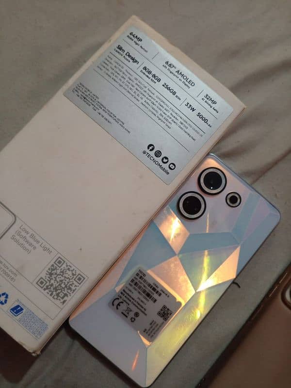 TECNO CAMON 20 AMOLD DISPLAY 8/256 GB 1