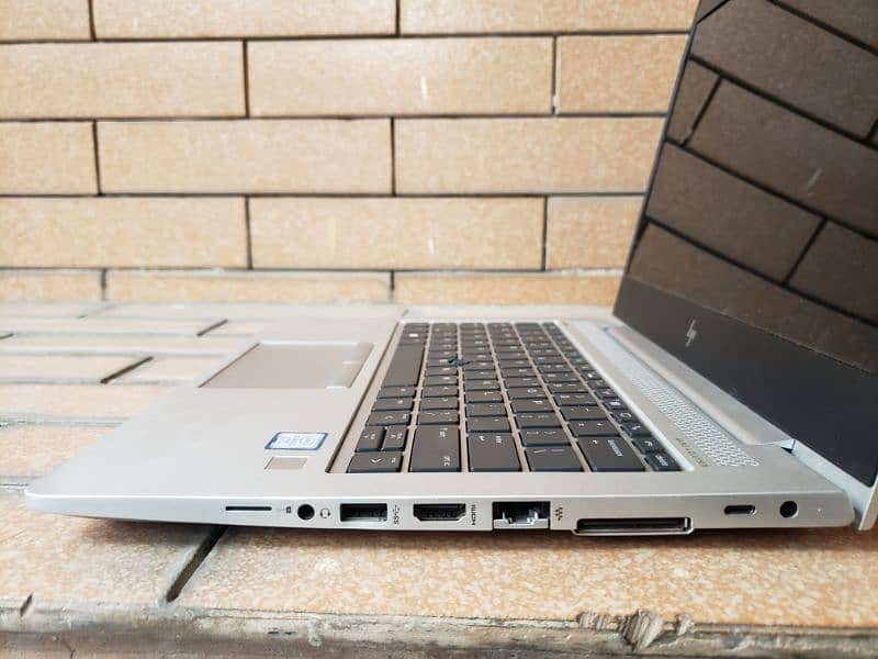 HP core i5 8th generation 4