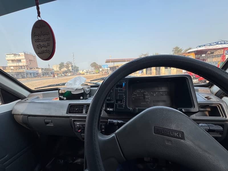 Suzuki Mehran VXR 2017 4