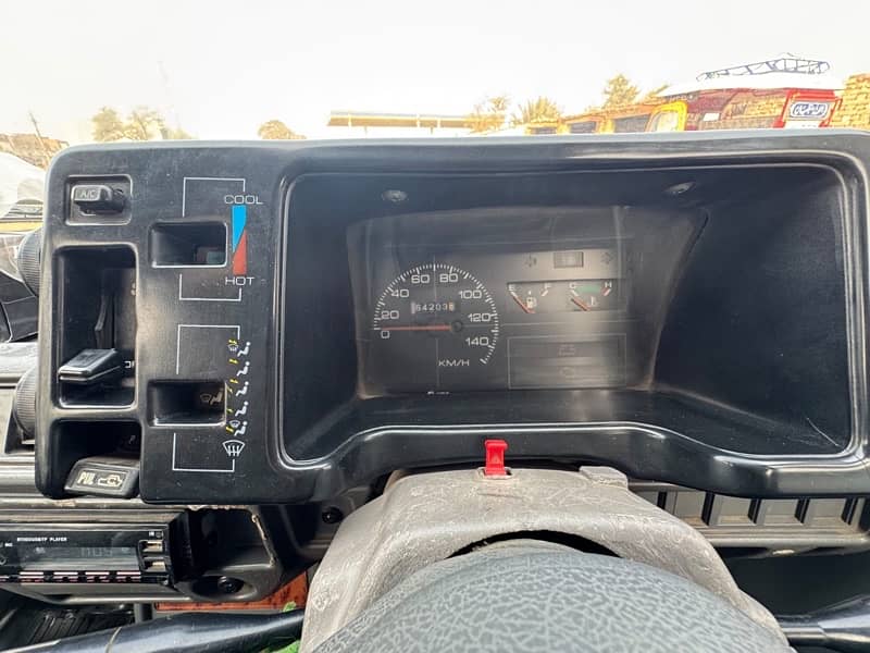 Suzuki Mehran VXR 2017 8