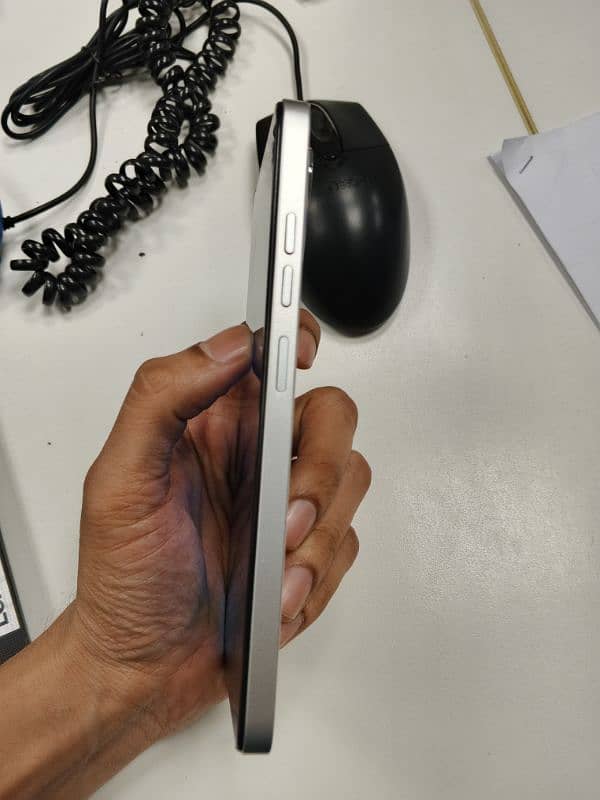 Tecno Spark GO 4 128 GB 5