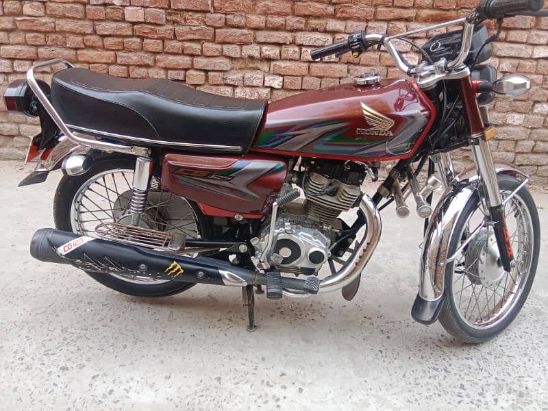 Honda CG 125 22/23 model Lush condition 2