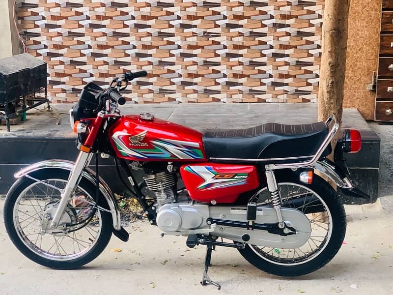 honda125 new condition 10 by 10 7