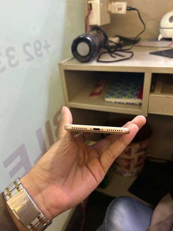 Iphone 8 plus pta approved 4