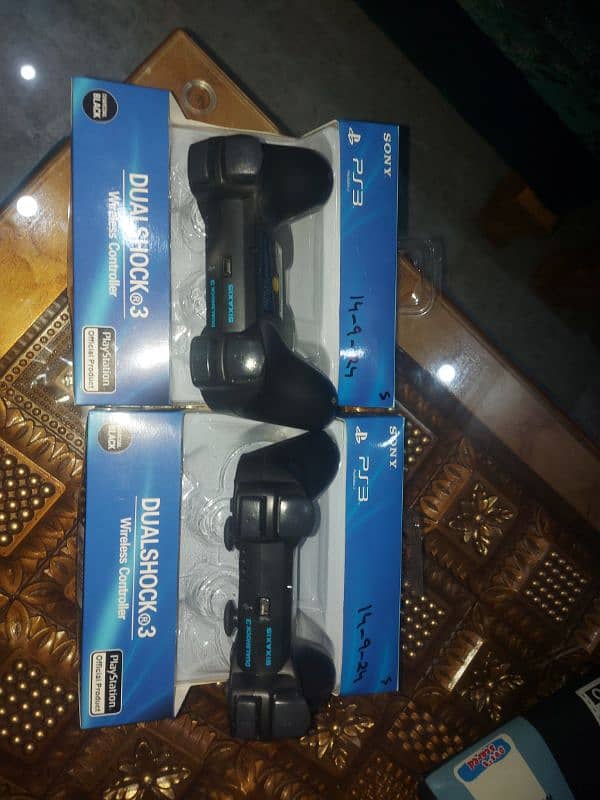 play station 3 controller's 1