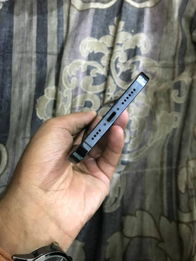 Phone for sale 3